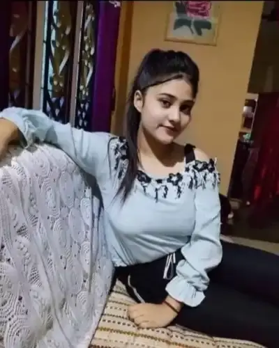 Call Girls Service in Daulatpur